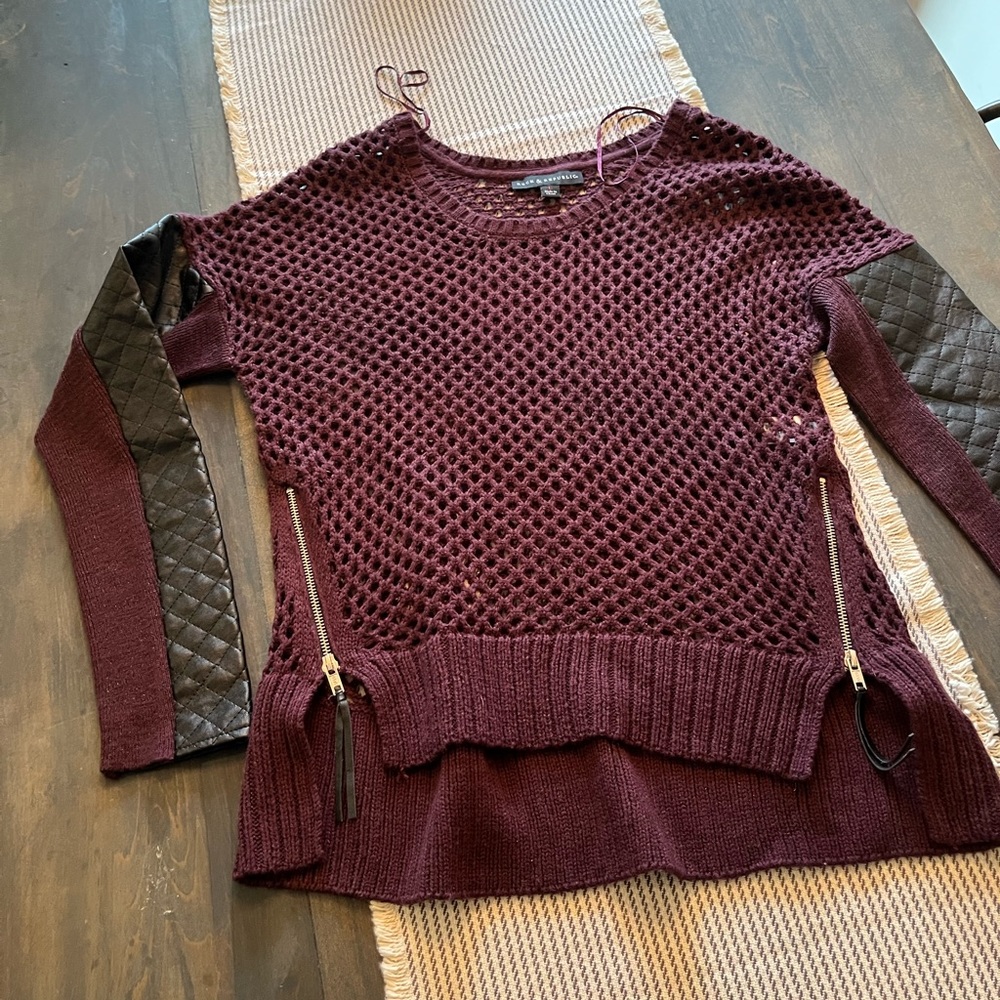 Rock republic sweater